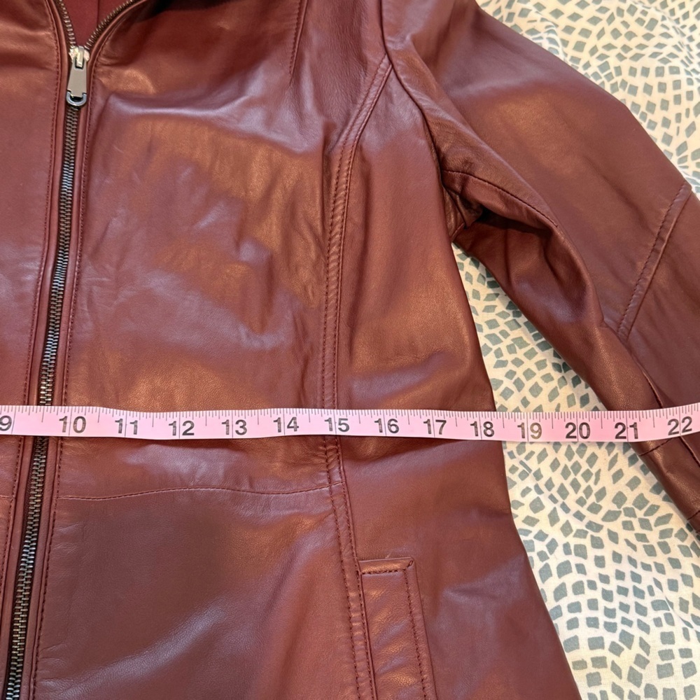 Danier Women's Red Leather Jacket size M - Picture 12 of 16